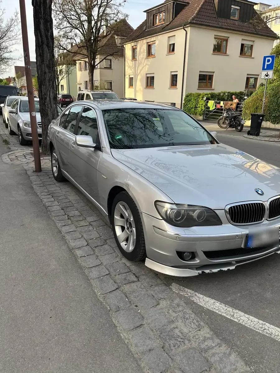 Gebraucht BMW 730 231 PS (169 kW) 2006 Silber Limousine