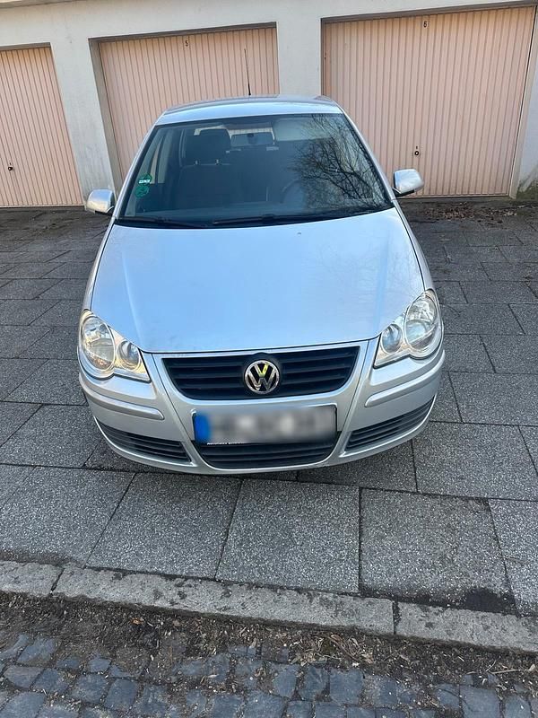Gebraucht VW Polo 65 PS (47 kW) 2006 Silber Kleinwagen