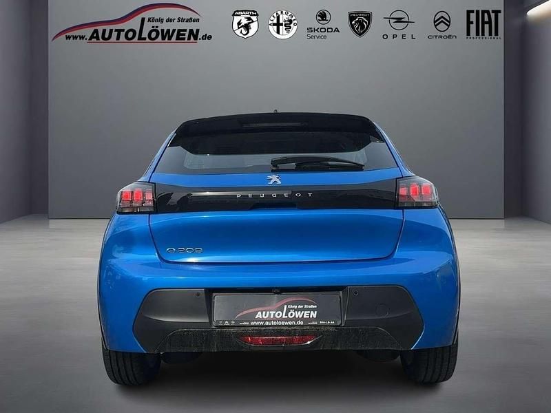 Gebraucht Peugeot e-208 Active 100 kW (136 PS) 2023 Vertigo blau Kleinwagen