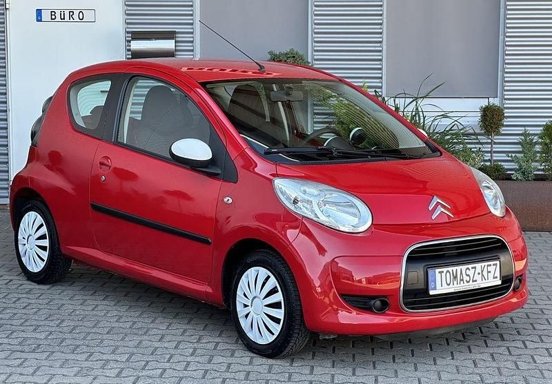 Rot Gebraucht 2010 Citroën C1 Chic Kleinwagen | 2.350 € (Fairer Preis) - Bild 1/4