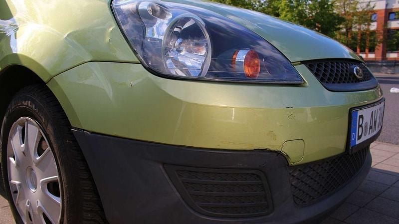 Gebraucht Ford Fiesta 60 PS (44 kW) 2006 Gelb Kleinwagen