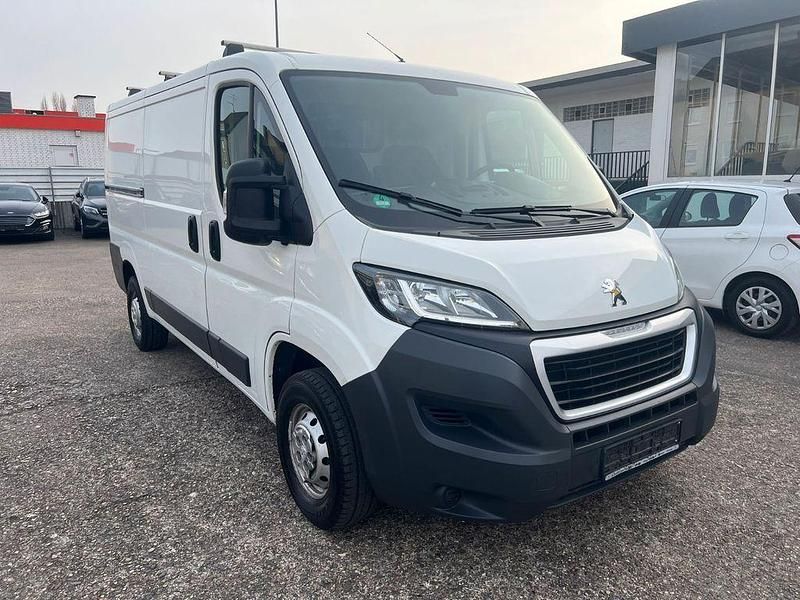 Gebraucht Peugeot Boxer 131 PS (96 kW) 2016 Weiß Van