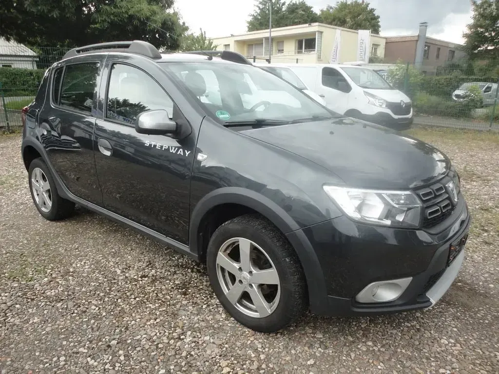 Gebraucht Dacia Sandero Prestige 90 PS (66 kW) 2017 Grau Van / Kleinbus