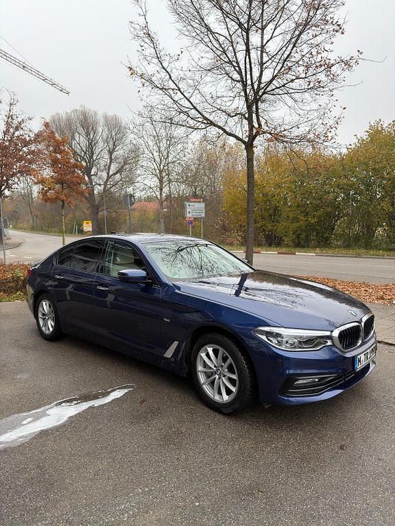 Blau Gebraucht 2017 BMW 540 Sport Line Limousine | 25.700 € (Guter Preis) - Bild 1/4