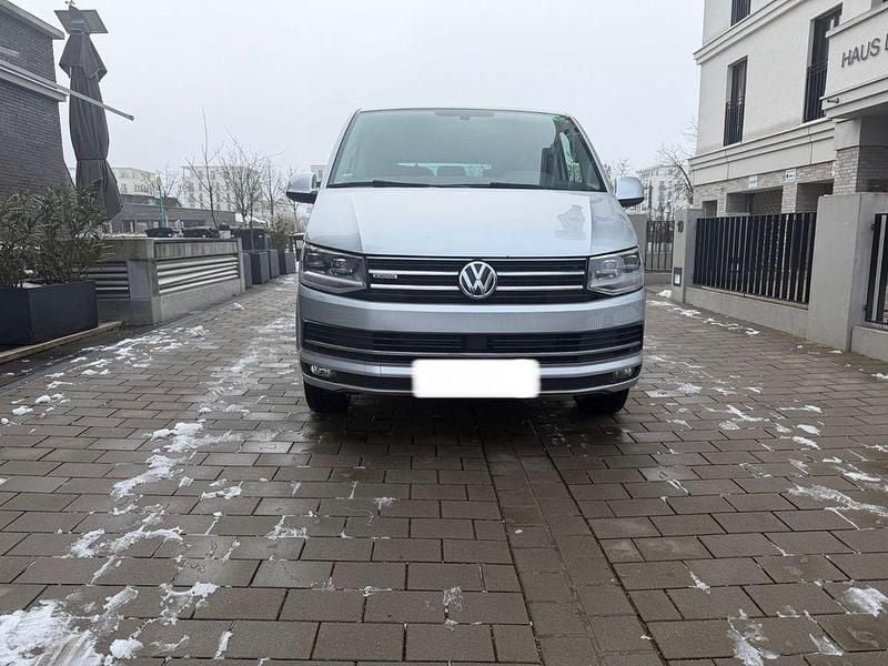 Silber Gebraucht 2017 VW Caravelle Van / Kleinbus | 20.000 € (Superpreis) - Bild 1/4