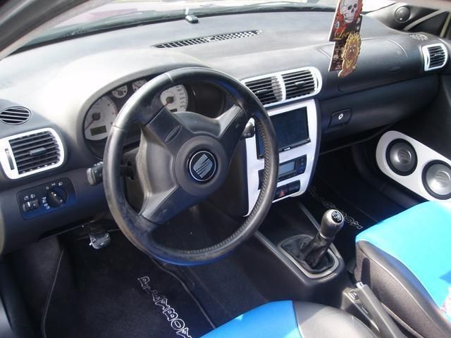 Second-hand Seat Leon 245 CP (180 kW) 2003 Andere farbe metallic Berlinǎ