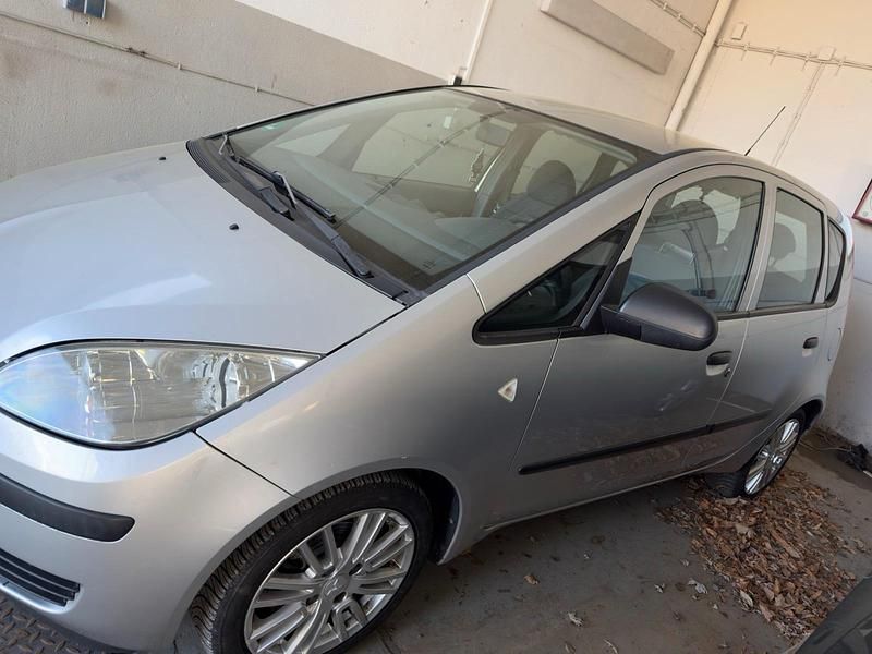 Gebraucht Mitsubishi Colt 75 PS (55 kW) 2006 Grau Kleinwagen