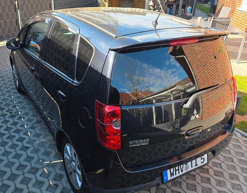 Second-hand Mitsubishi Colt Intense 95 CP (69 kW) 2010 Negru Hatchback