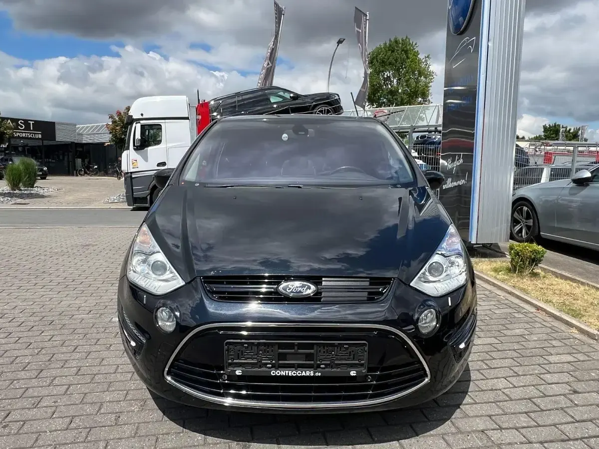 Gebraucht Ford S-MAX Titanium 163 PS (119 kW) 2010 Schwarz Van / Kleinbus