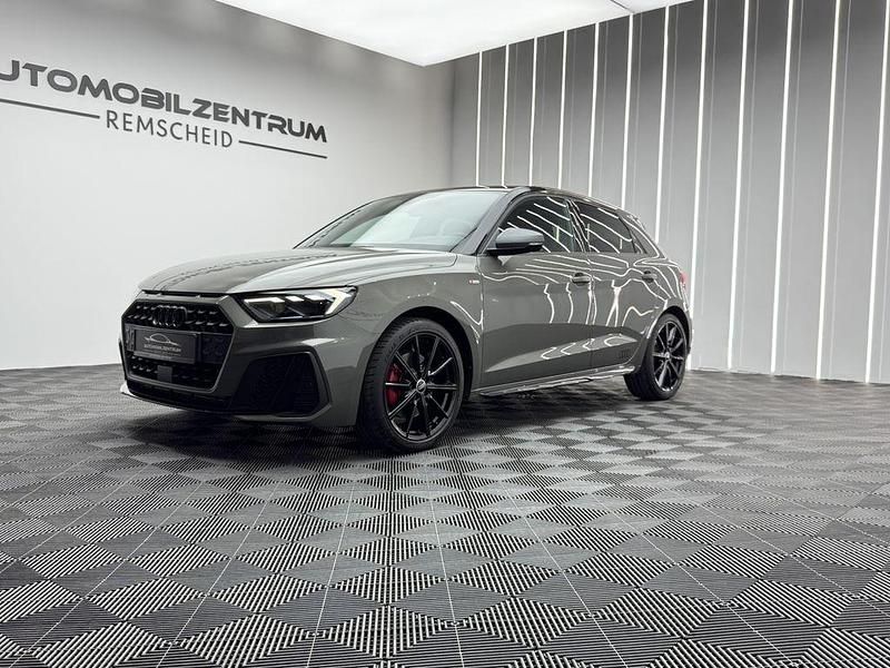 Gebraucht Audi A1 Sport 207 PS (152 kW) 2022 Chronosgrau metallic SUV