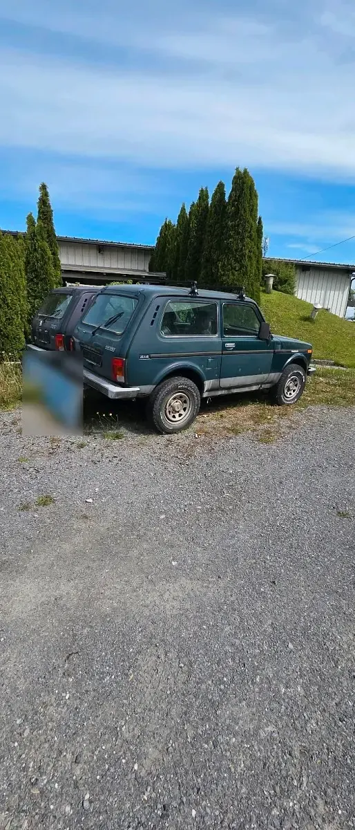 Usata Lada niva 82 CV (60 kW) 2008 Verde SUV