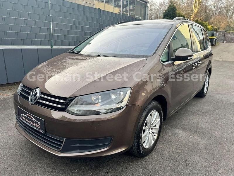 Gebraucht VW Sharan 140 PS (102 kW) 2011 Braun Van / Kleinbus