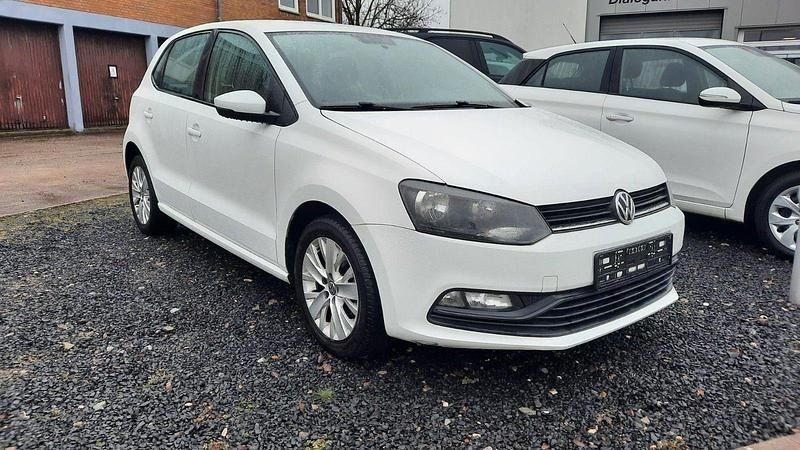 Gebraucht VW Polo Trendline 60 PS (44 kW) 2015 Weiß Kleinwagen