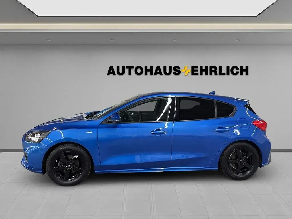 Gebraucht Ford Focus ST-Line 125 PS (91 kW) 2021 Blau Limousine