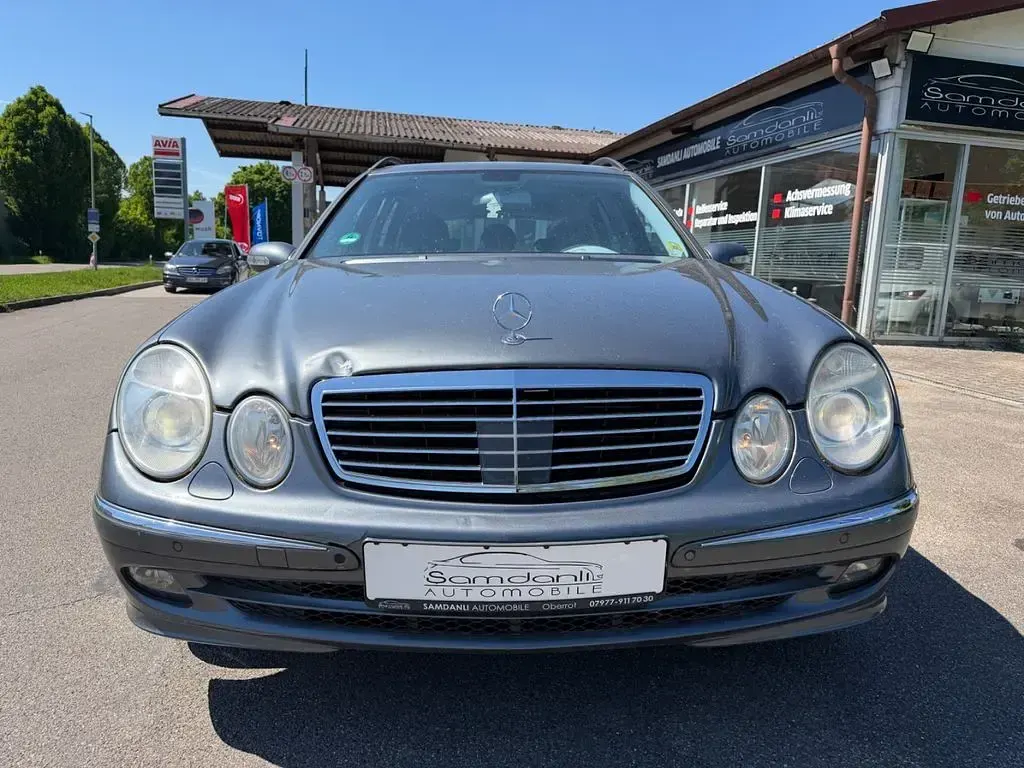 Gebraucht Mercedes E500 306 PS (225 kW) 2005 Grau Limousine