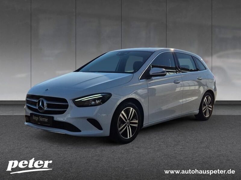 Digitalweiß Gebraucht 2022 Mercedes B200 Progressive Van / Kleinbus | 26.370 € (Fairer Preis) - Bild 1/4