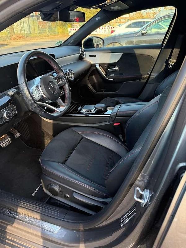 Gebraucht Mercedes A220 AMG line 190 PS (139 kW) 2019 Grau Limousine