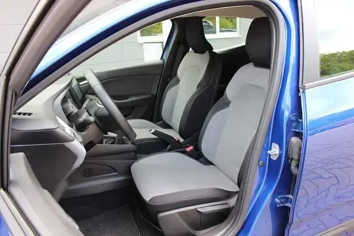Gebraucht Renault Clio V Evolution 91 PS (66 kW) 2025 Blau Limousine