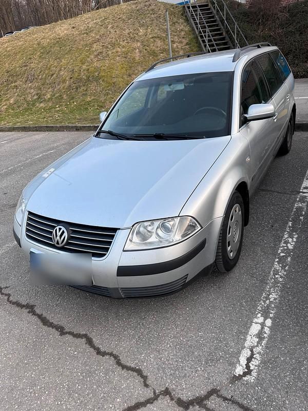 Gebraucht VW Passat 115 PS (84 kW) 2001 Silber Kombi