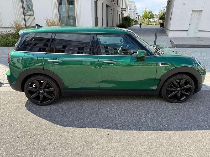 Grün Gebraucht 2022 Mini One Clubman Kombi | 17.500 € (Superpreis) - Bild 1/4