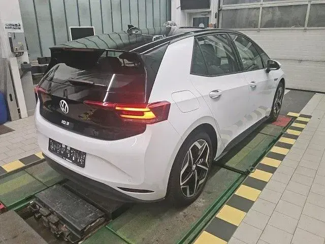 Usata VW ID.3 Pro 106 kW (145 CV) 2021 Bianco Utilitaria