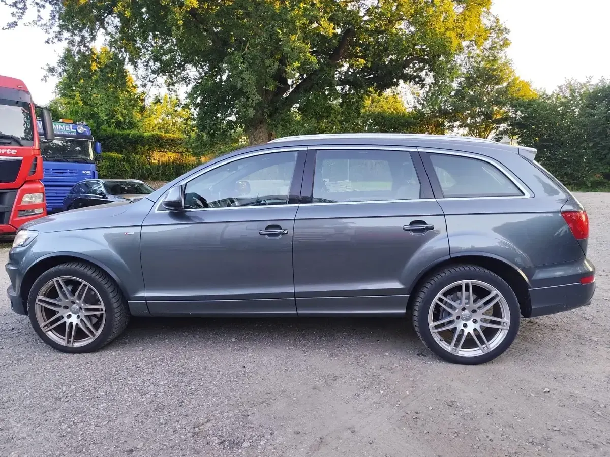 Gebraucht Audi Q7 Design 245 PS (180 kW) 2013 Grau SUV