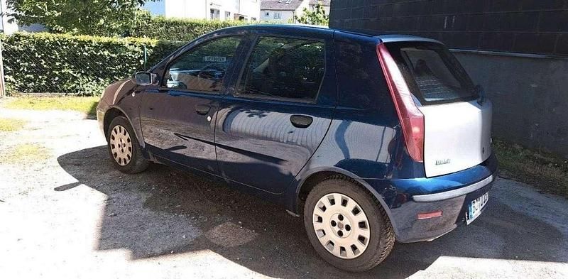 Gebraucht Fiat Punto Classica 60 PS (44 kW) 2009 Kleinwagen