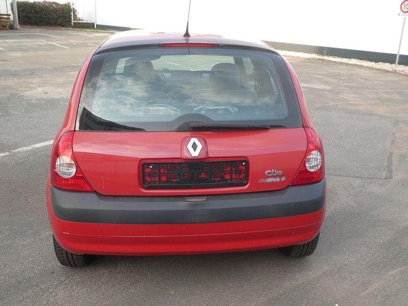 Gebraucht Renault Clio II Campus 58 PS (42 kW) 2005 Rot Limousine