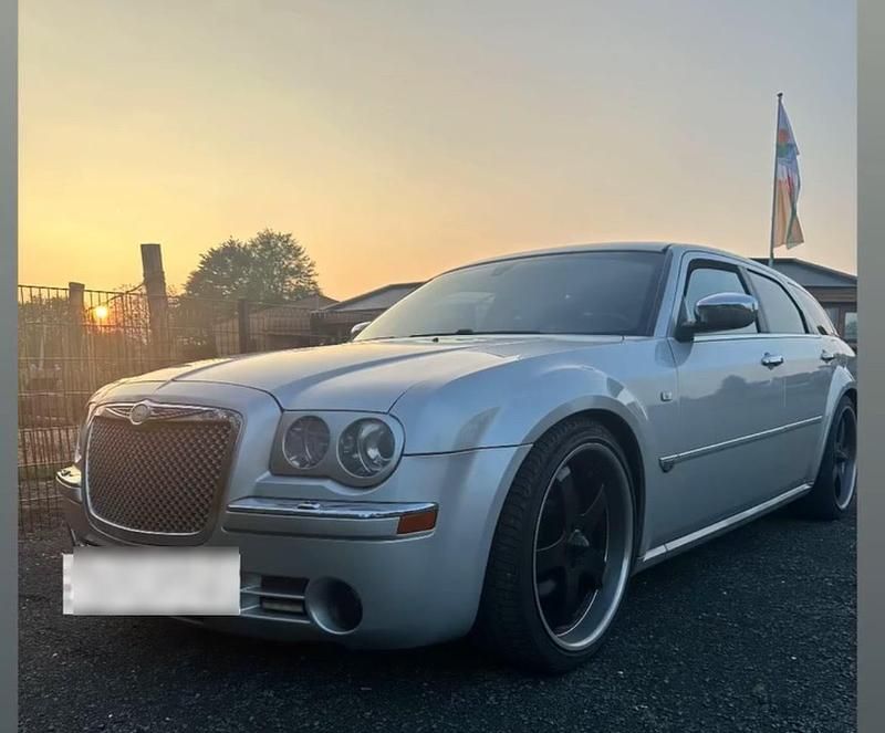 Silber Gebraucht 2005 Chrysler 300C Kombi | 5.000 € (Fairer Preis) - Bild 1/2