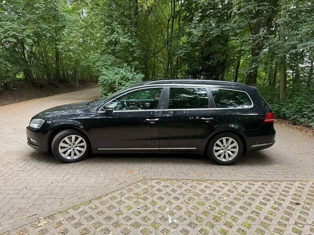 Gebraucht VW Passat Comfortline 170 PS (125 kW) 2012 Schwarz Kombi