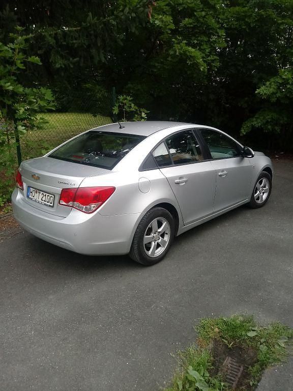 Gebraucht Chevrolet Cruze 124 PS (91 kW) 2011 Grau Limousine