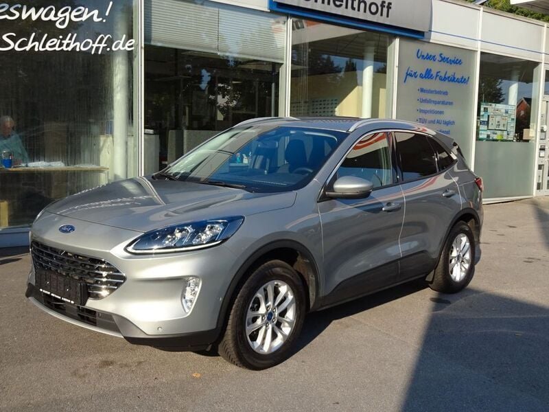 Solarsilver metallic (metallic) Gebraucht 2023 Ford Kuga Titanium X SUV | 27.995 € (Fairer Preis) - Bild 1/4