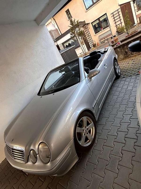 Silber Gebraucht 1999 Mercedes CLK200 Cabrio | 10.000 € - Bild 1/1
