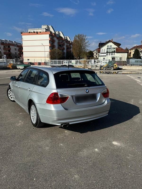 Second-hand BMW 320 185 CP (136 kW) 2007 Argintiu Break