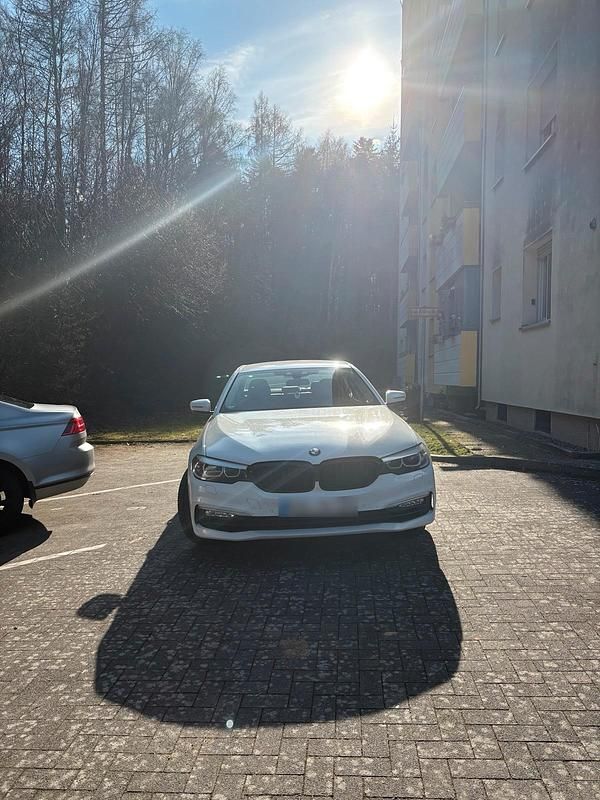 Gebraucht BMW 530 Luxury Line 265 PS (194 kW) 2017 Weiß Limousine