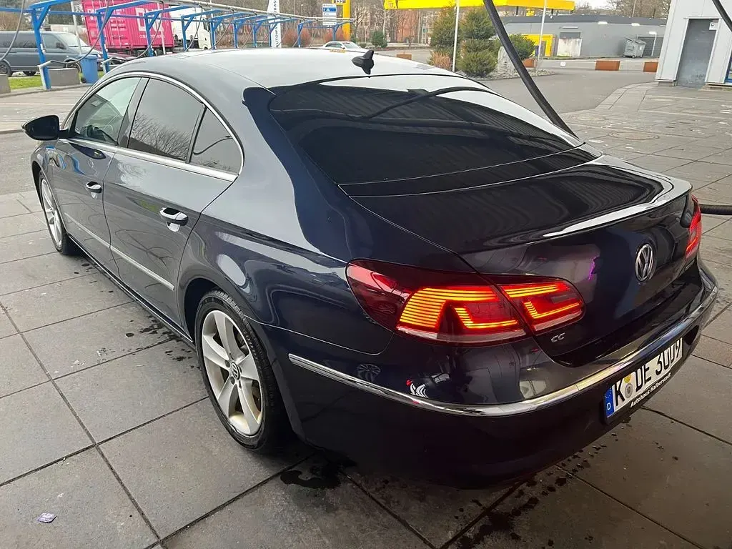 Gebraucht VW CC 140 PS (102 kW) 2012 Blau Limousine