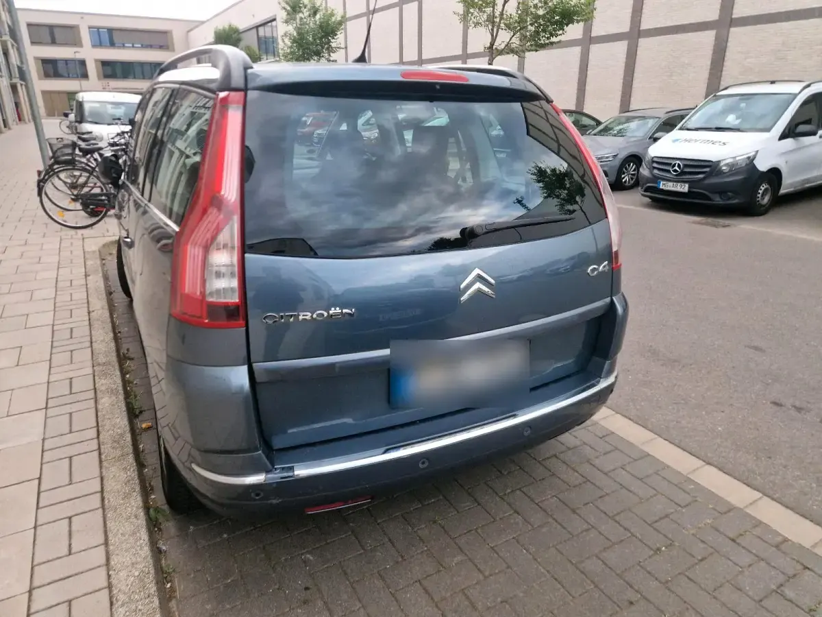 Gebraucht Citroën Grand C4 Picasso 111 PS (81 kW) 2010 Schwarz Van / Kleinbus
