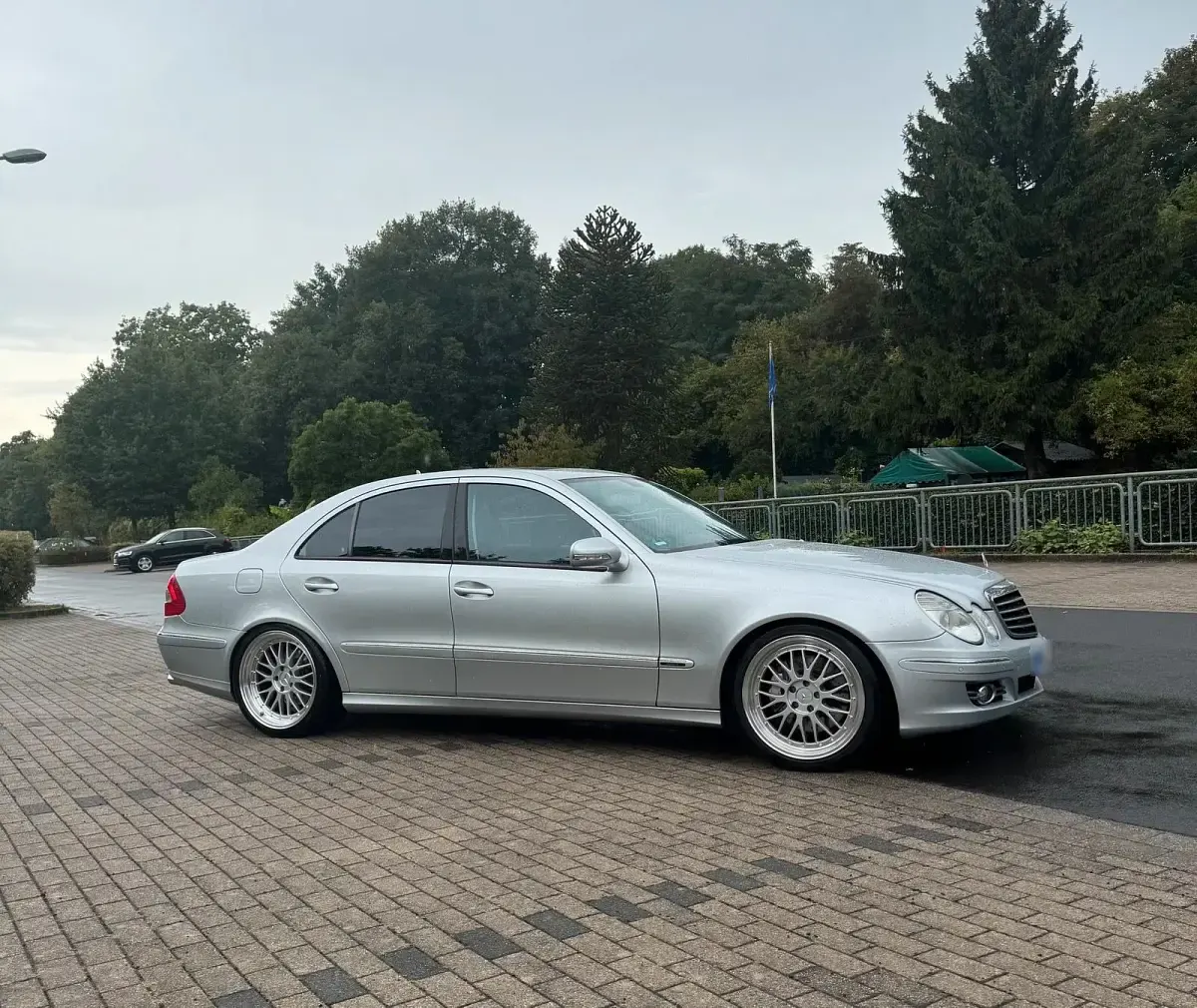 Gebraucht Mercedes E350 272 PS (200 kW) 2008 Silber Limousine
