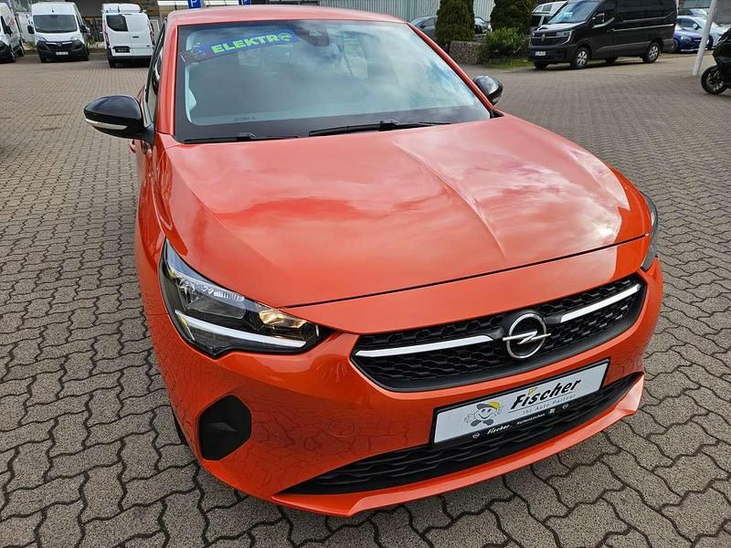 Gebraucht Opel Corsa-e Edition 100 kW (136 PS) 2022 Power orange/dynamik orange Kleinwagen