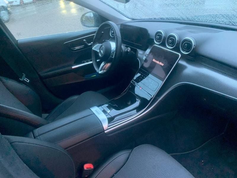 Gebraucht Mercedes C220 Avantgarde 194 PS (142 kW) 2023 Schwarz Limousine