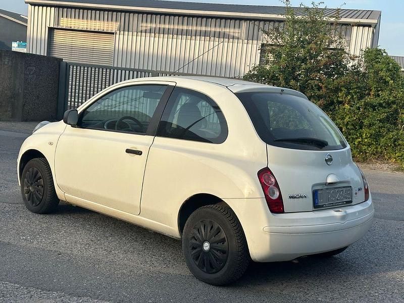 Gebraucht Nissan Micra Visia 65 PS (47 kW) 2009 Super white Kleinwagen