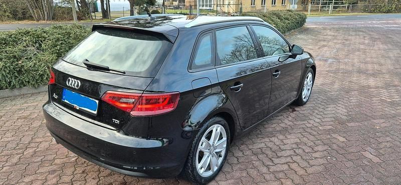 Gebraucht Audi A3 Ambition 150 PS (110 kW) 2015 Schwarz Limousine