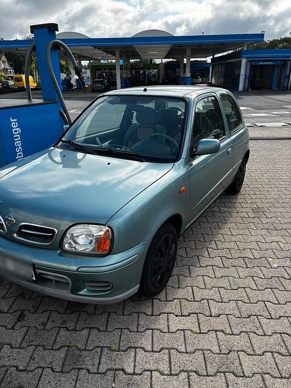 Grün Gebraucht 2002 Nissan Micra Kleinwagen | 750 € (Fairer Preis) - Bild 1/4