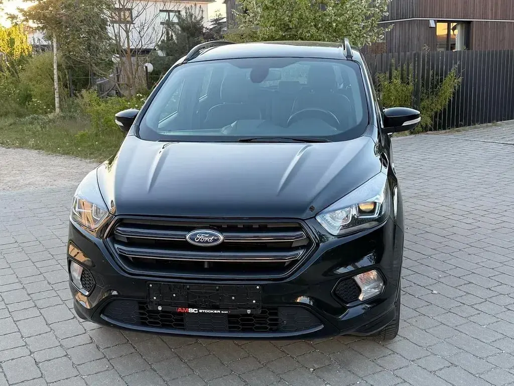 Gebraucht Ford Kuga ST-Line 150 PS (110 kW) 2020 Schwarz SUV
