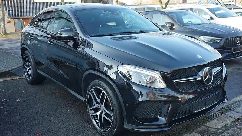 Schwarz Gebraucht 2016 Mercedes GLE350 AMG line Coupé | 32.950 € (Guter Preis) - Bild 1/4