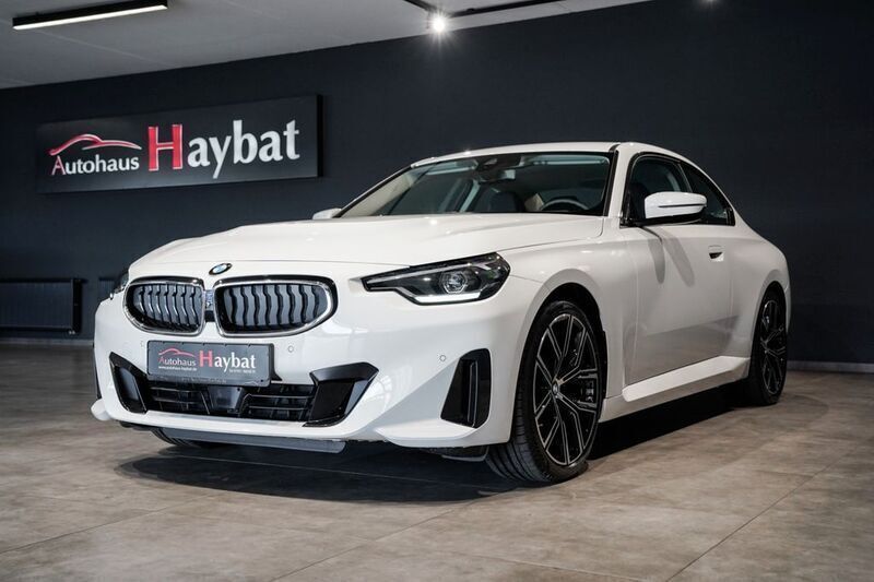 Gebraucht BMW 220 Performance 190 PS (139 kW) 2024 Alpinweiss iii Coupé
