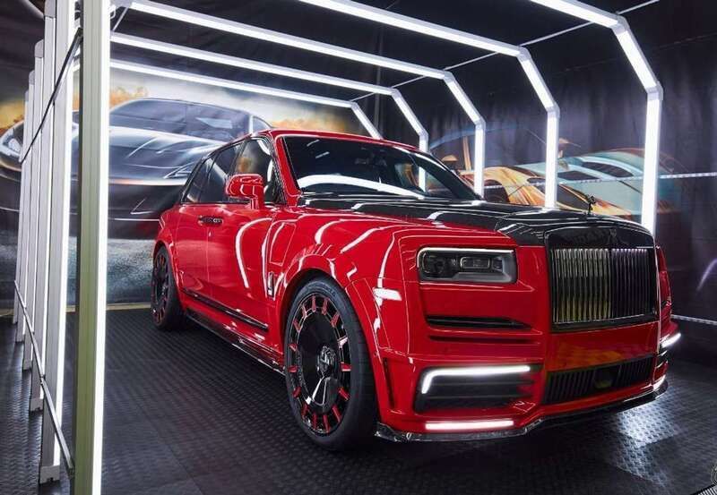Rot Gebraucht 2022 Rolls Royce Cullinan SUV | 535.500 € - Bild 1/4