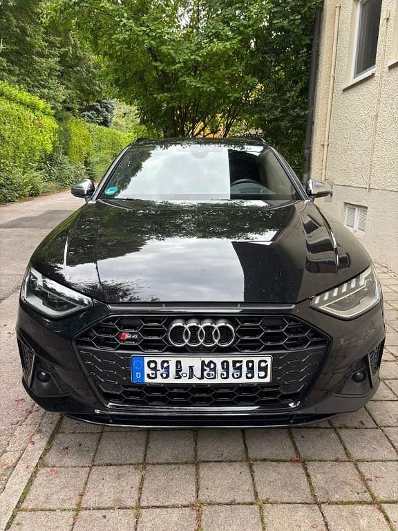 Schwarz Gebraucht 2023 Audi S4 Ambiente Kombi | 43.900 € - Bild 1/4