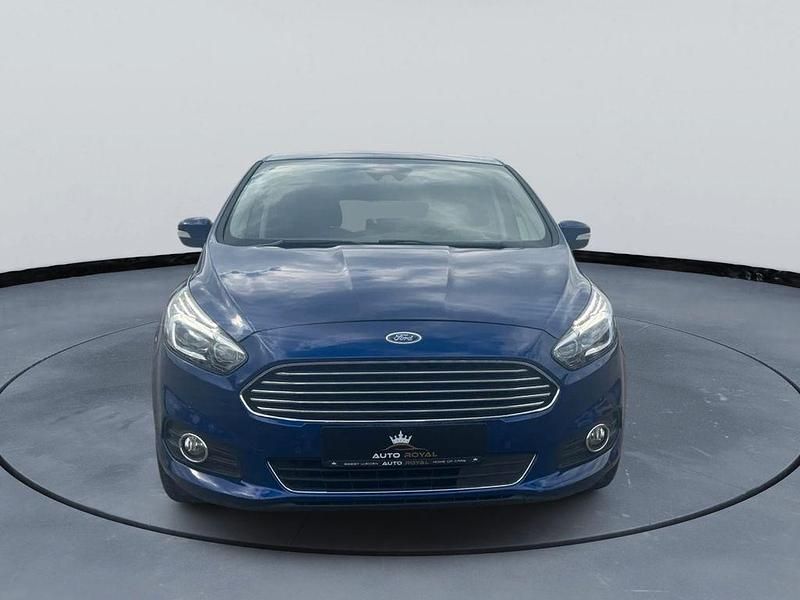 Blau Gebraucht 2016 Ford S-MAX Titanium Van / Kleinbus | 10.900 € (Guter Preis) - Bild 1/4