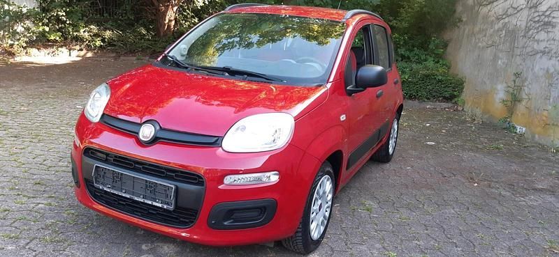 Rot Gebraucht 2014 Fiat Panda Kleinwagen | 4.500 € - Bild 1/4